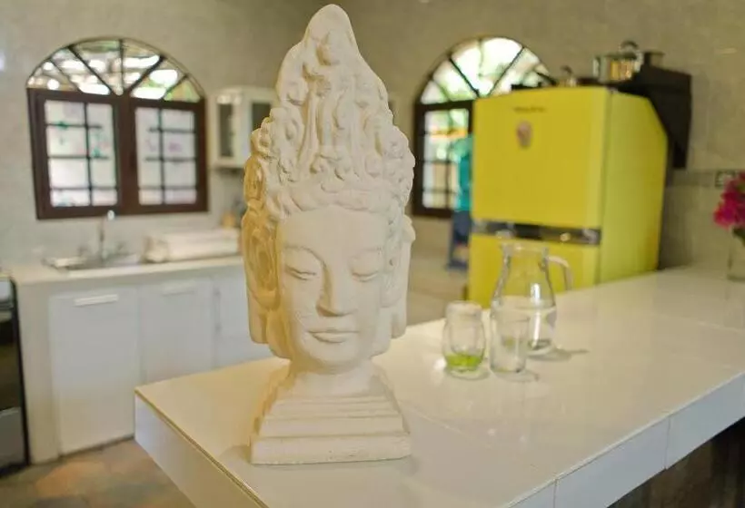 Retkeilymaja Saak Luúm Ruta Puuc