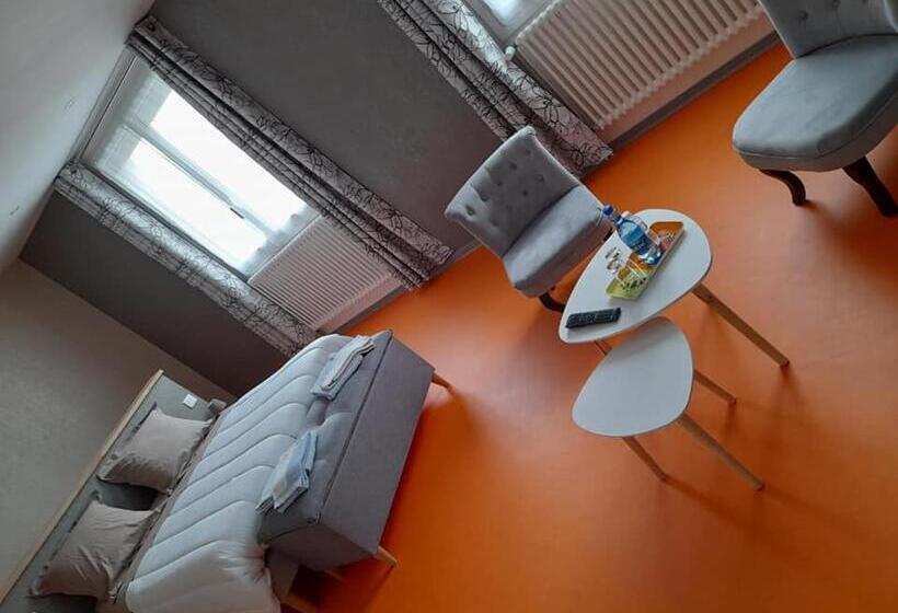 مبيت وإفطار Ch Malavetula