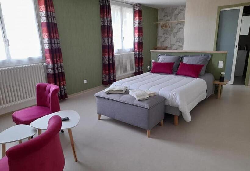 مبيت وإفطار Ch Malavetula