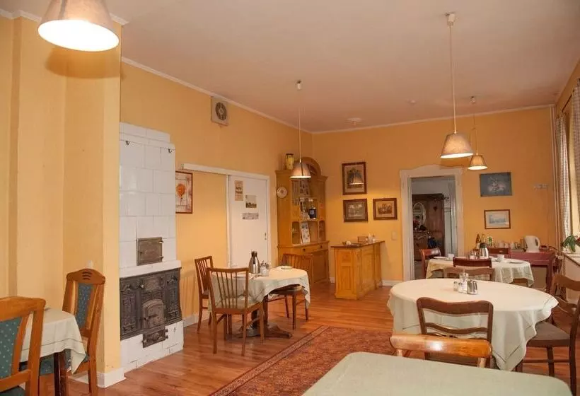 ベッドアンドブレックファースト Landgasthof Witten