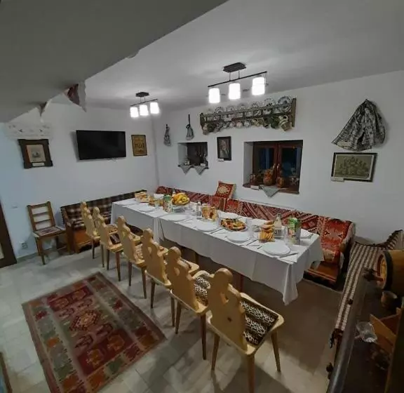 ベッドアンドブレックファースト Pensiunea Iulia