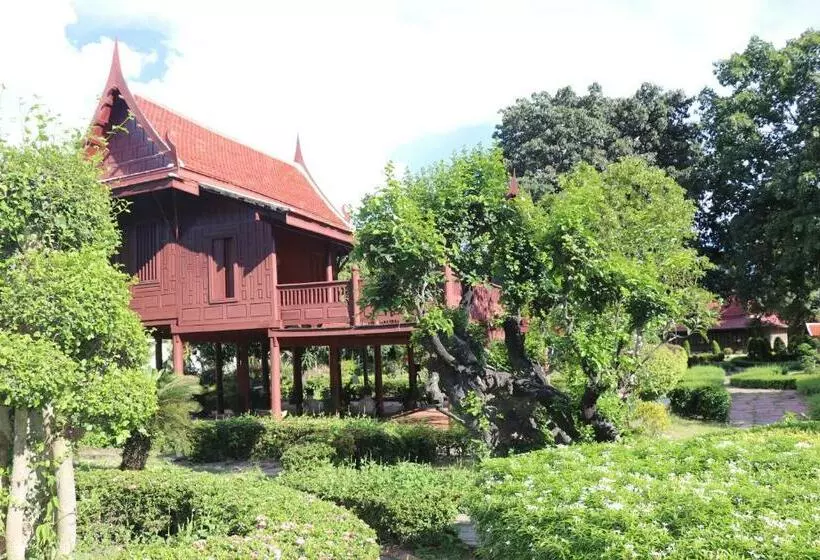 ホテル บ้านไทยรีสอร์ท