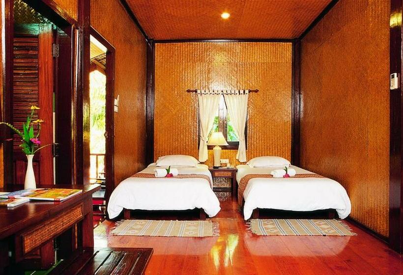 Hotel บ้านไทยรีสอร์ท