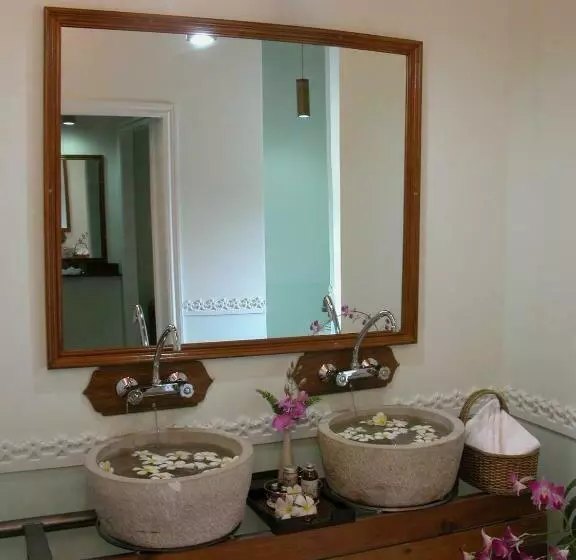 ホテル บ้านไทยรีสอร์ท