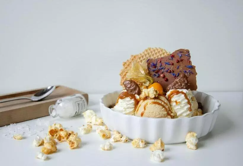 Hotelli Mitten In Der Welt   Gh Roither