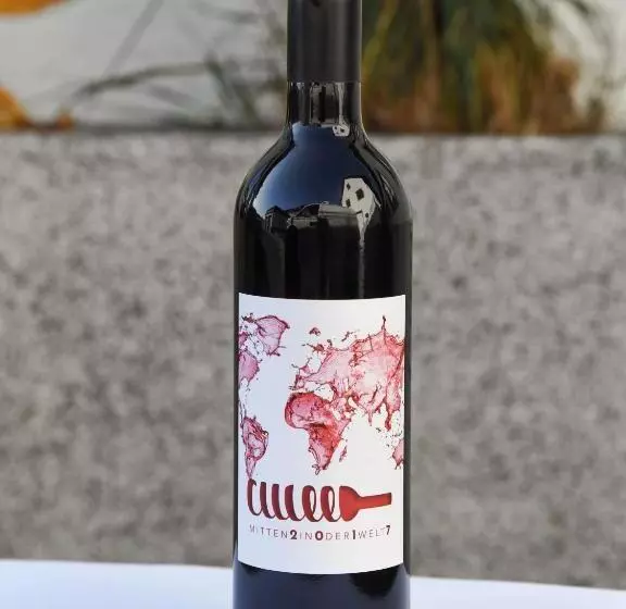 Hotelli Mitten In Der Welt   Gh Roither