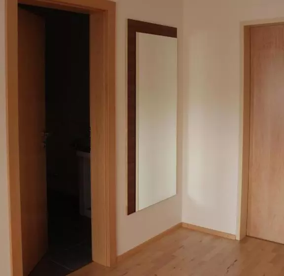 Hotelli Mitten In Der Welt   Gh Roither