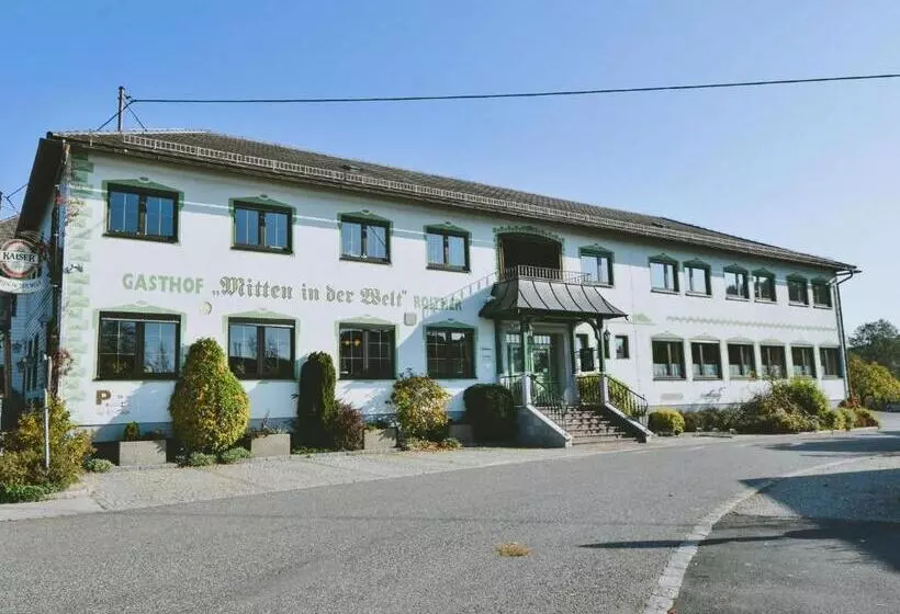 Hotelli Mitten In Der Welt   Gh Roither