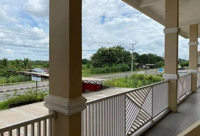 ホテル Oyo 90960 Putih Salju Homestay Syariah