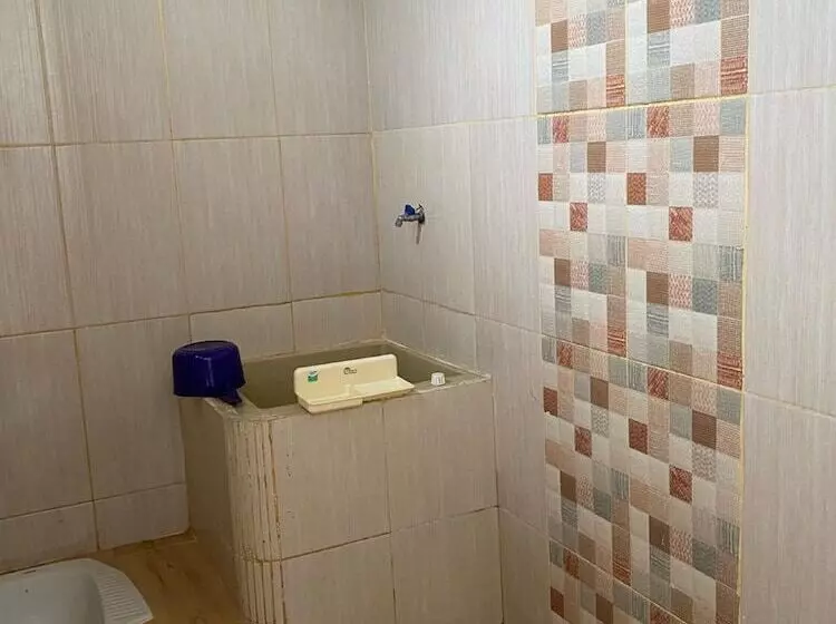 ホテル Oyo 90960 Putih Salju Homestay Syariah