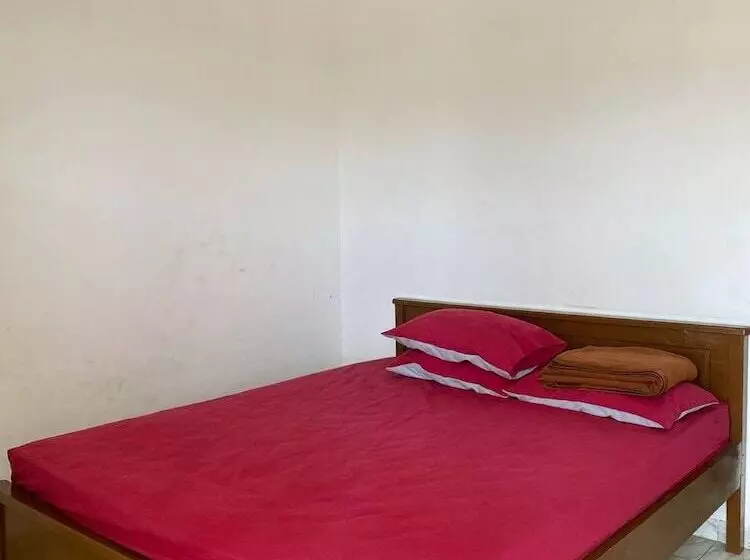 ホテル Oyo 90960 Putih Salju Homestay Syariah