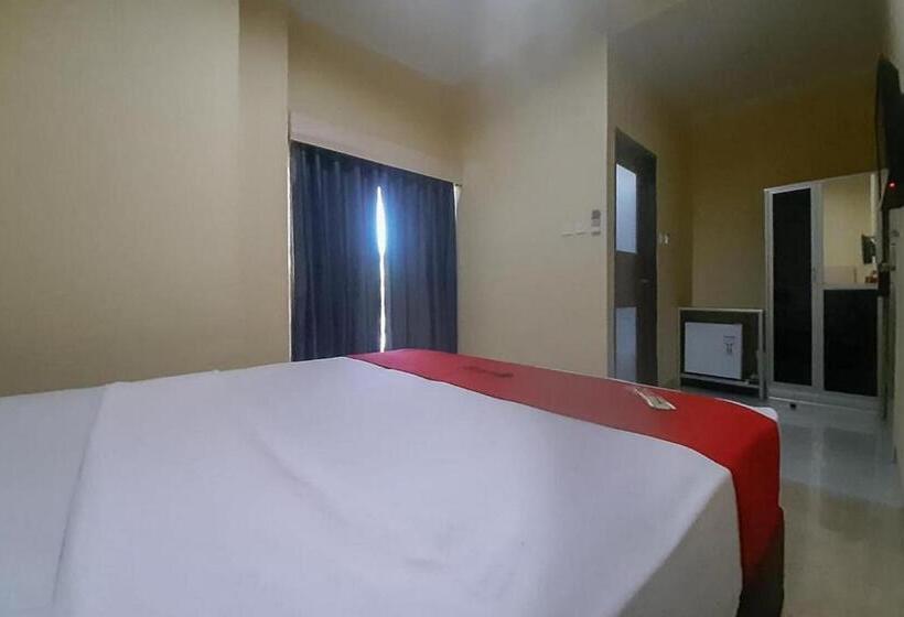 בית מלון כפרי Reddoorz Near Kantor Walikota Bontang