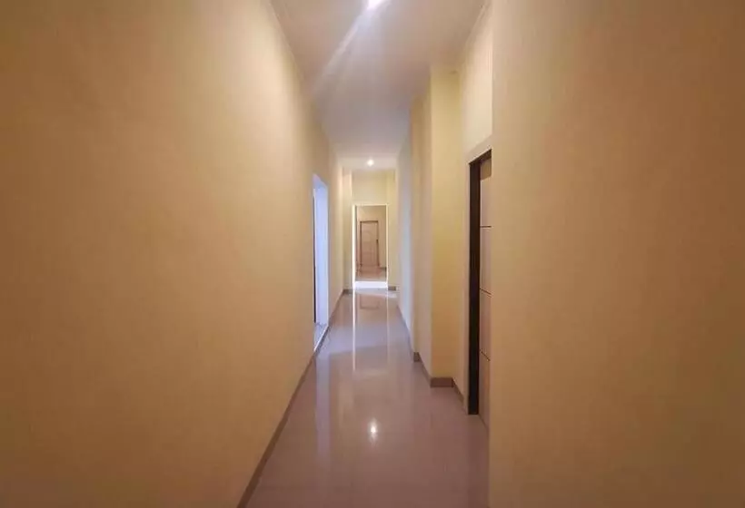 Hotelli Reddoorz Near Kantor Walikota Bontang