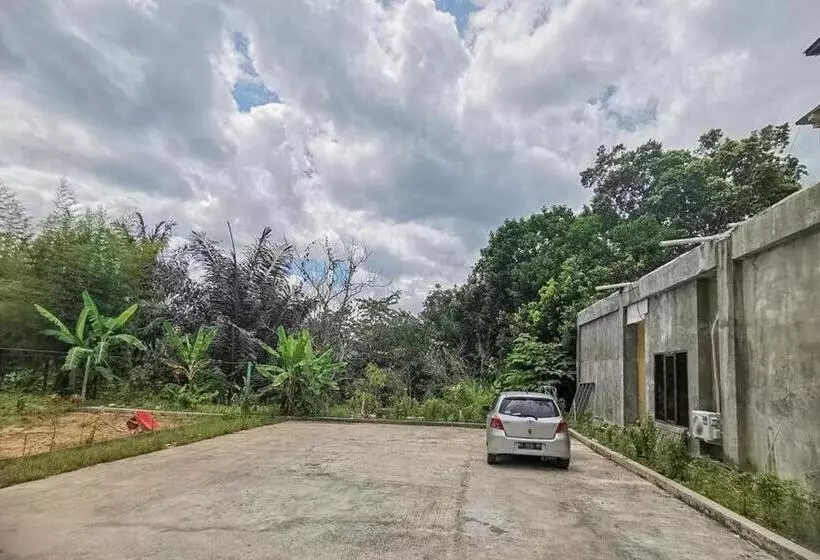 Hotelli Reddoorz Near Kantor Walikota Bontang