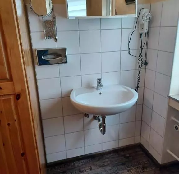 Hotelli Zum Fuchsbau