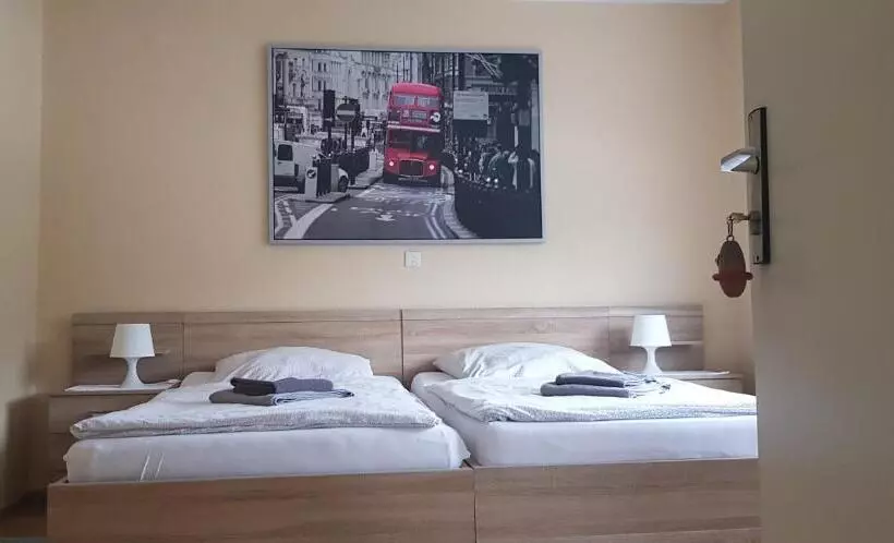 Hotelli Zum Fuchsbau