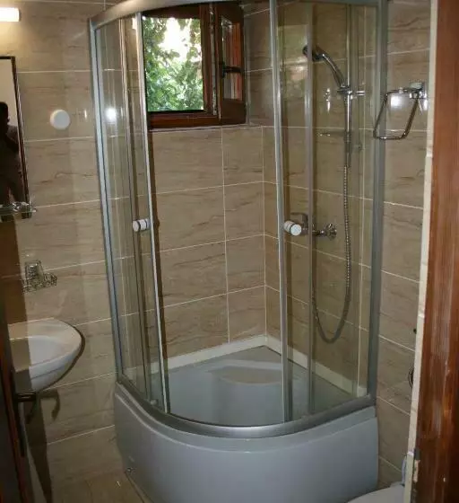 Majatalo Albinuta Guesthouse