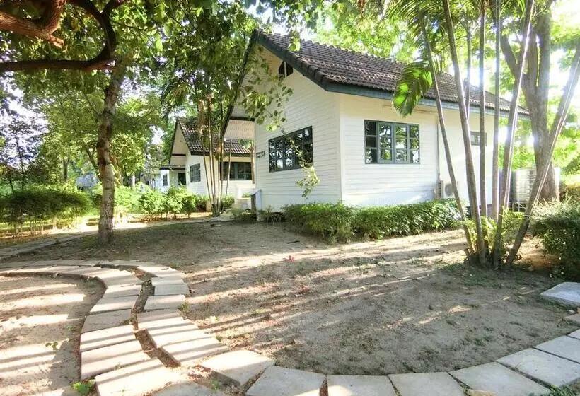 ペンション Aura Park Resort