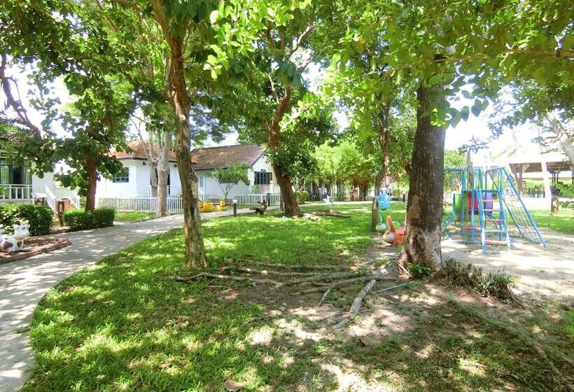 膳宿费 Aura Park Resort