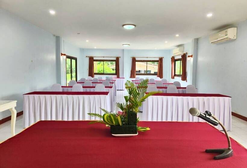 Пансион Aura Park Resort