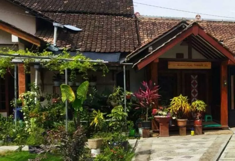 ペンション Borobudur Cluster Homestay Candirejo Syariah