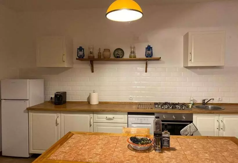 Majatalo Casuta De La Munte