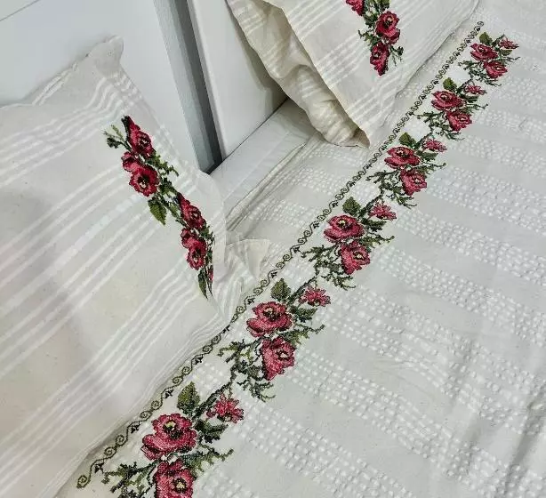 Majatalo Casuta De La Munte