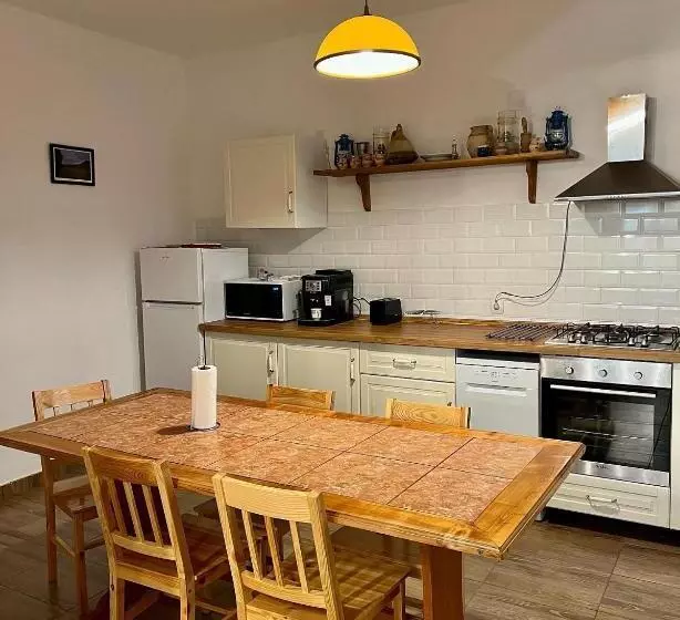 Majatalo Casuta De La Munte