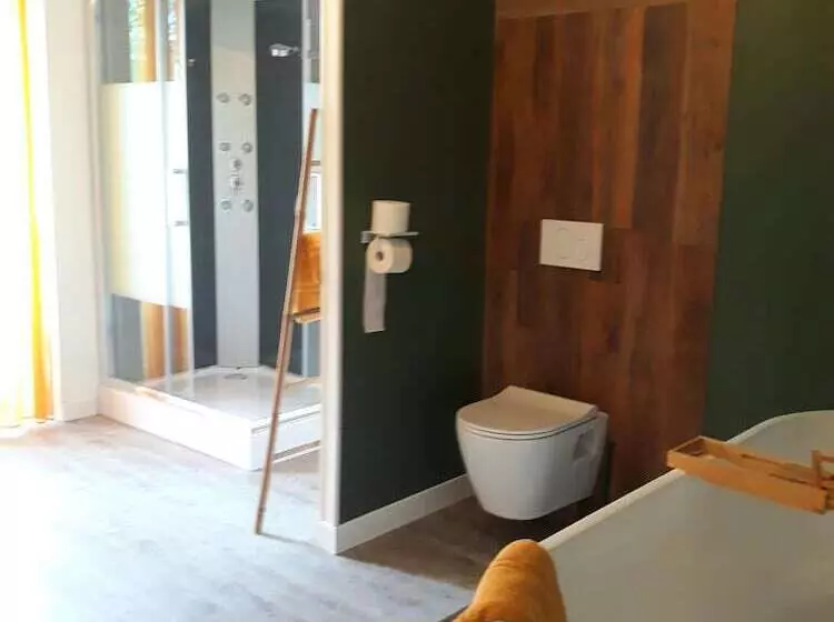 Majatalo Le Manoir Des Haies Spa