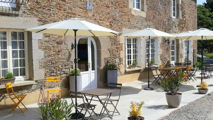 بنسيون Le Manoir Des Haies Spa