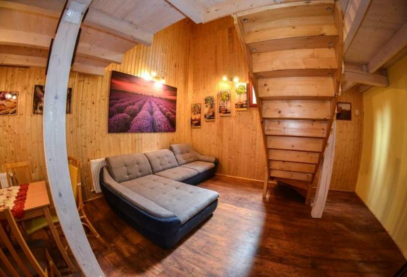 Pensão Malom Apartman