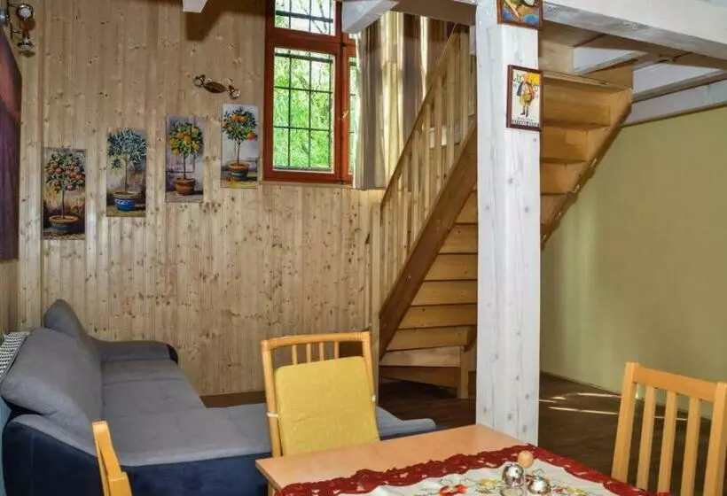 ペンション Malom Apartman