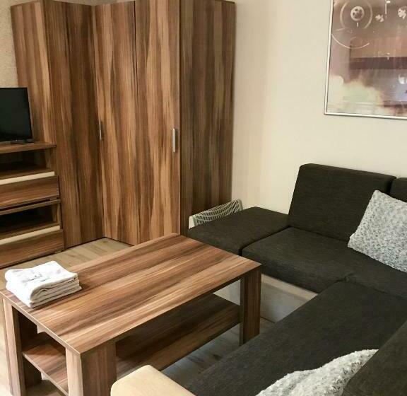 ペンション Restaurace Penzion Pod šumárníkem