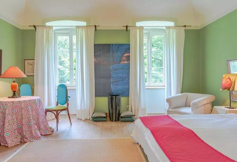 ペンション Svastics Kúria