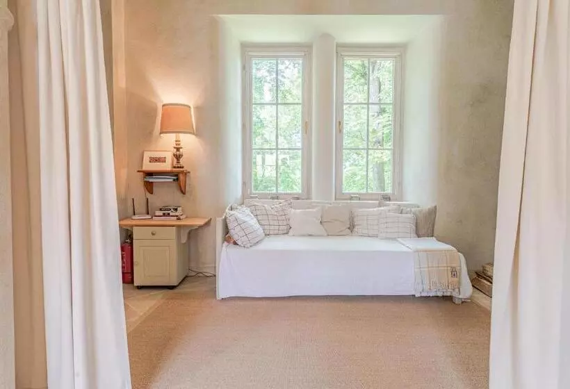 ペンション Svastics Kúria