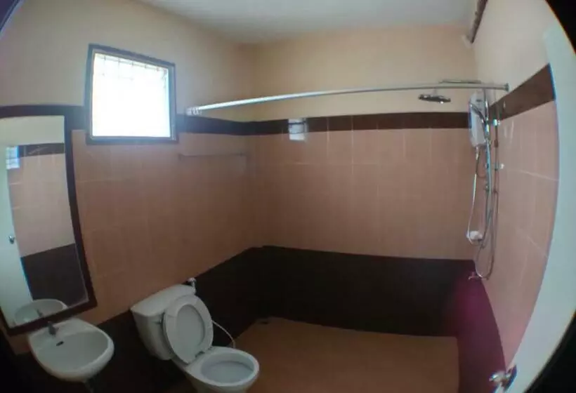 บ้านพักเรือนแก้ว แม่สรวย 2