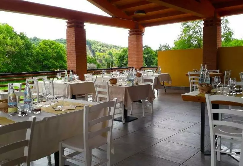 ベッドアンドブレックファースト Agriturismo Monsereno Horses