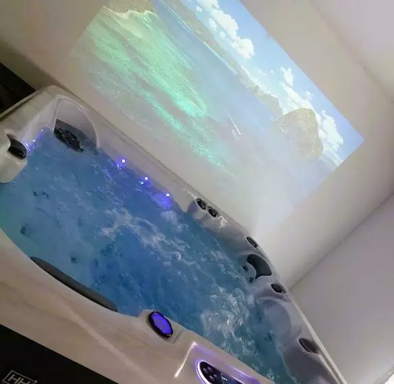 Aamiaismajoitus (B&B) Avec Toi Suite Spa