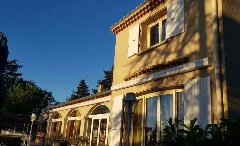 Aamiaismajoitus (B&B) Tikazéla   Domaine Ombre Et Lumière