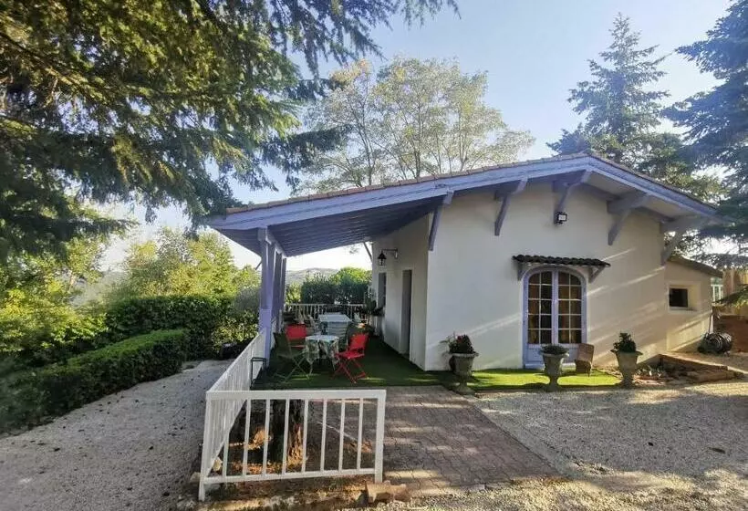 Aamiaismajoitus (B&B) Tikazéla   Domaine Ombre Et Lumière