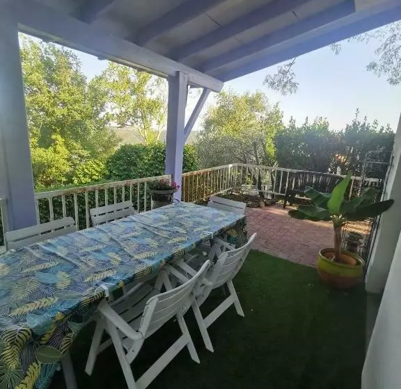 Aamiaismajoitus (B&B) Tikazéla   Domaine Ombre Et Lumière