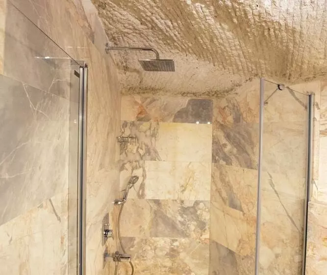 Hotelli Foremanson Cave