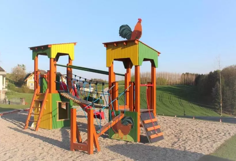 Hotelli Gasthaus Kickmaier Höfler Zirkl Og