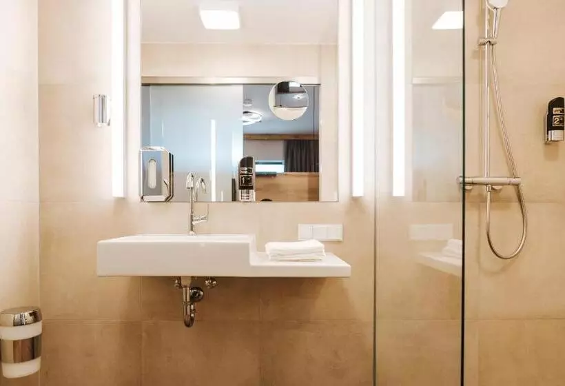 Hotelli Gasthaus Kickmaier Höfler Zirkl Og