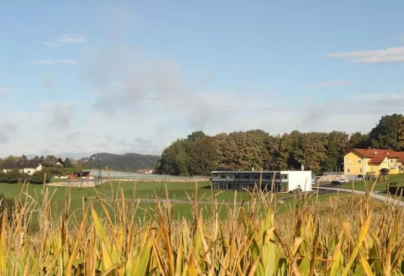 Hotelli Gasthaus Kickmaier Höfler Zirkl Og