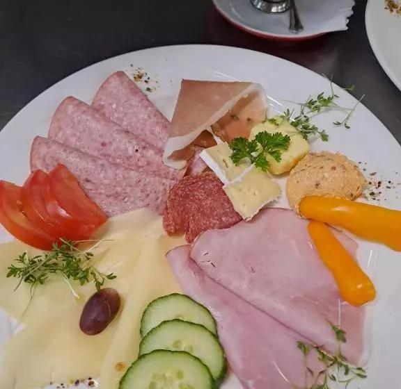 Hotelli Gasthaus Kickmaier Höfler Zirkl Og