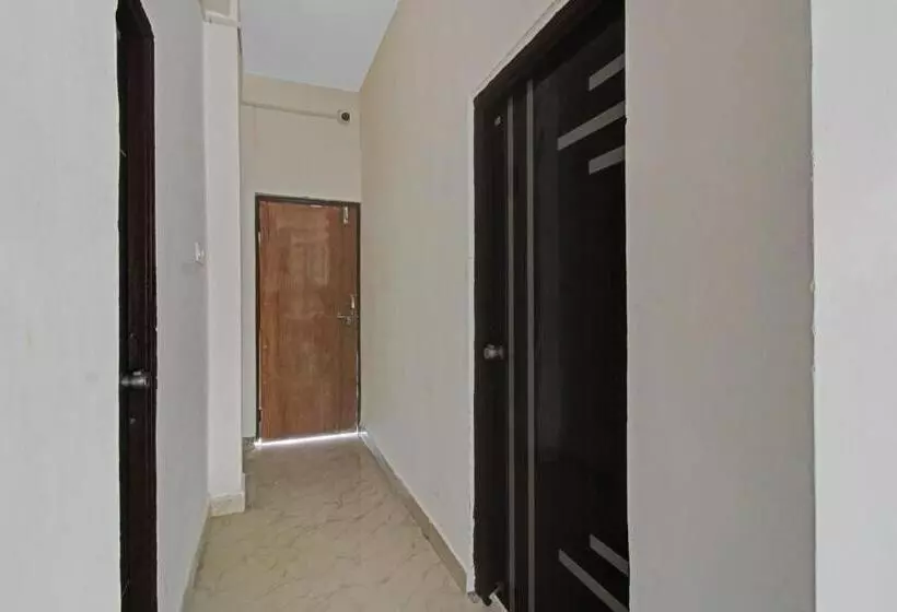 ホテル O Rahul Service Apartment