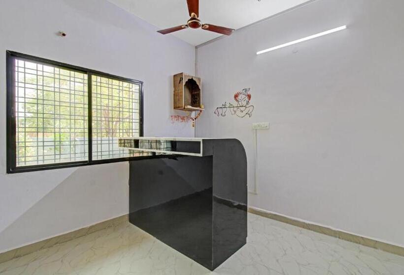 ホテル O Rahul Service Apartment