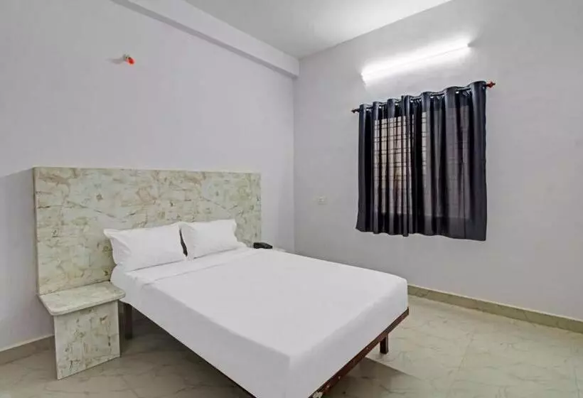ホテル O Rahul Service Apartment