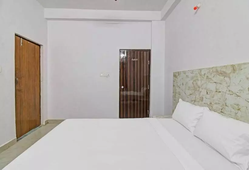 ホテル O Rahul Service Apartment